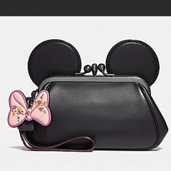 Authentic COACH L.Ed Disney Kisslock wristletπ - Picture 2 of 8